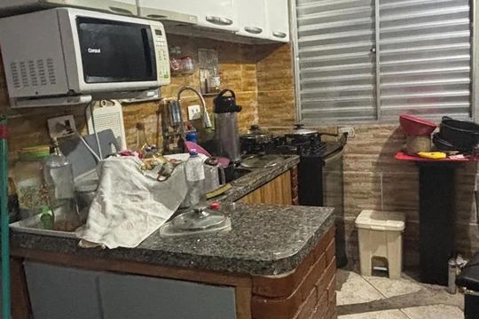 Cozinha de kitnet/studio para alugar com 1 quarto, 25m² em Conjunto Habitacional Calux, São Bernardo do Campo