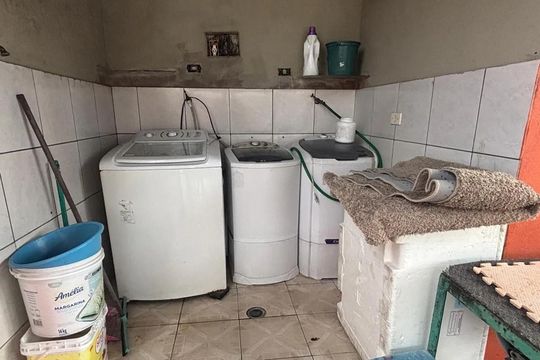 Área de serviço de kitnet/studio para alugar com 1 quarto, 25m² em Conjunto Habitacional Calux, São Bernardo do Campo