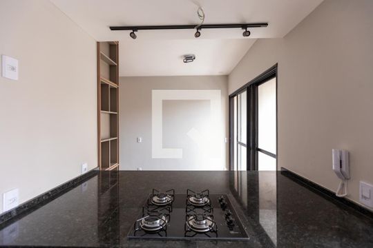 Apartamento para alugar com 1 quarto, 52m² em Bosque, Campinas