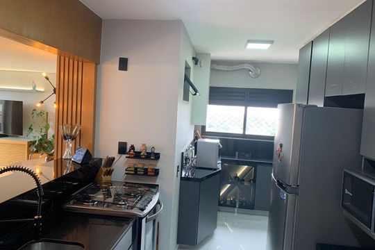 Cozinha de apartamento à venda com 3 quartos, 87m² em Santo Amaro, São Paulo