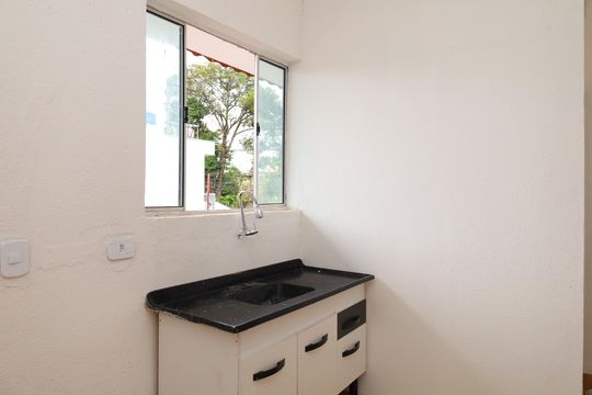Cozinha de kitnet/studio para alugar com 1 quarto, 16m² em Jardim Camargo Novo, São Paulo
