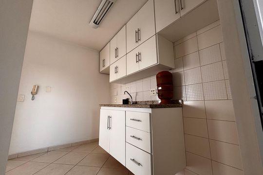 Cozinha de apartamento à venda com 3 quartos, 72m² em Tamboré, Barueri