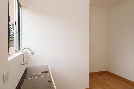 Cozinha de kitnet/studio para alugar com 1 quarto, 16m² em Jardim Camargo Novo, São Paulo