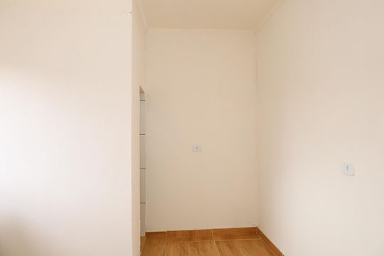 Quarto de kitnet/studio para alugar com 1 quarto, 16m² em Jardim Camargo Novo, São Paulo