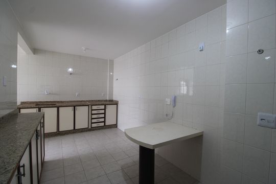 Cozinha de apartamento para alugar com 3 quartos, 113m² em Freguesia (jacarepaguá), Rio de Janeiro