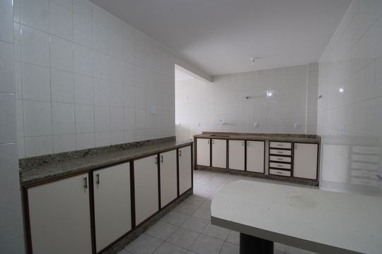 Cozinha de apartamento para alugar com 3 quartos, 113m² em Freguesia (jacarepaguá), Rio de Janeiro