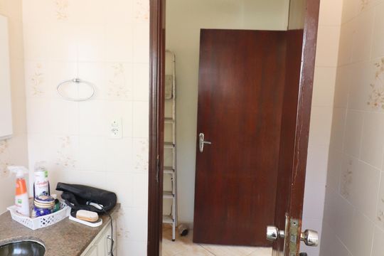Banheiro Social de casa à venda com 3 quartos, 180m² em Jardim Lauro Gomes, São Bernardo do Campo