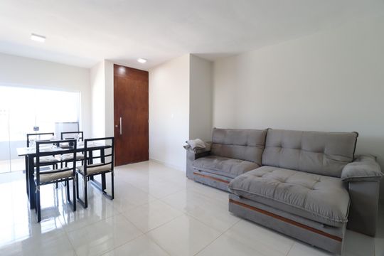 Apartamento para alugar com 2 quartos, 80m² em Jardim Ipanema, Uberlândia