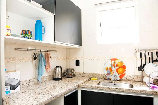 Cozinha de apartamento à venda com 3 quartos, 99m² em Centro Histórico, Porto Alegre