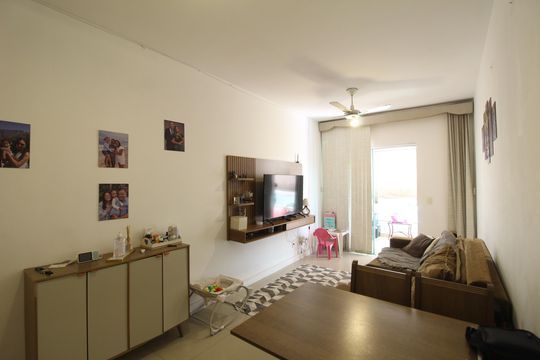 Sala de apartamento à venda com 2 quartos, 62m² em Taquara, Rio de Janeiro