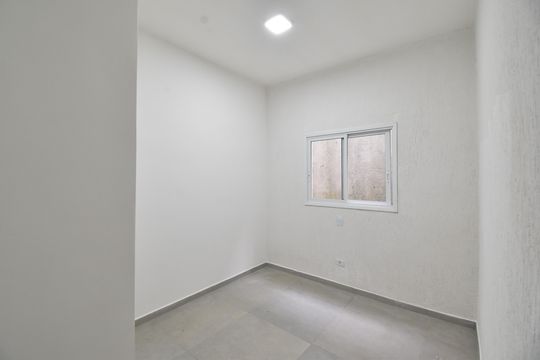 Quarto 1 de apartamento para alugar com 2 quartos, 60m² em Bom Retiro, Curitiba