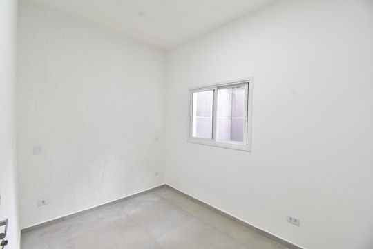 Quarto 2 de apartamento para alugar com 2 quartos, 60m² em Bom Retiro, Curitiba