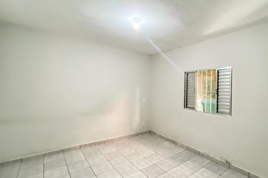 Quarto de casa para alugar com 1 quarto, 47m² em Parque Boturussu, São Paulo