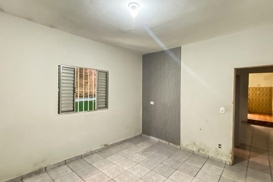 Quarto de casa para alugar com 1 quarto, 47m² em Parque Boturussu, São Paulo