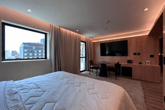 Sala/Quarto de apartamento à venda com 2 quartos, 49m² em Vila Nova Conceição, São Paulo