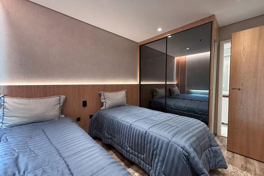 Sala/Quarto de apartamento à venda com 2 quartos, 49m² em Vila Nova Conceição, São Paulo