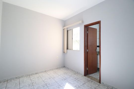 Quarto 2 - Suíte de apartamento para alugar com 3 quartos, 80m² em Chácaras Tubalina E Quartel, Uberlândia