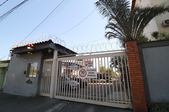 Fachada de apartamento para alugar com 3 quartos, 80m² em Chácaras Tubalina E Quartel, Uberlândia