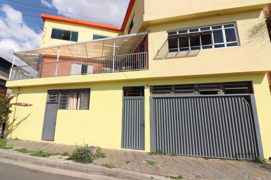 Fachada de casa para alugar com 2 quartos, 60m² em Jardim Nascimento, São Bernardo do Campo