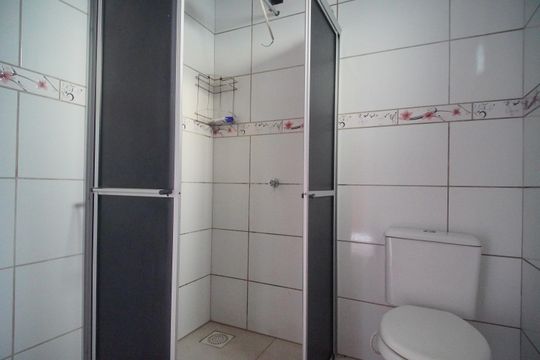 Banheiro de casa para alugar com 3 quartos, 70m² em Centro, São Leopoldo