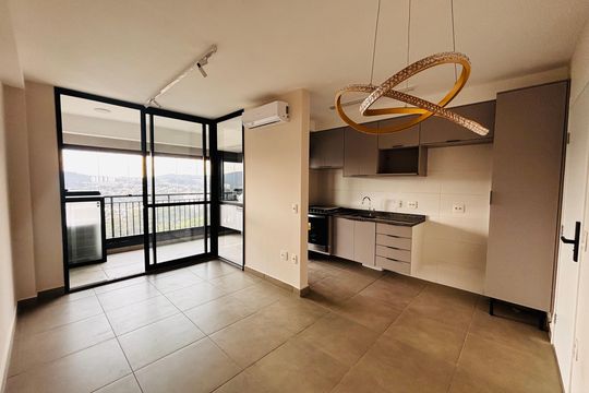 Apartamento para alugar com 2 quartos, 64m² em Alphaville Empresarial, Barueri