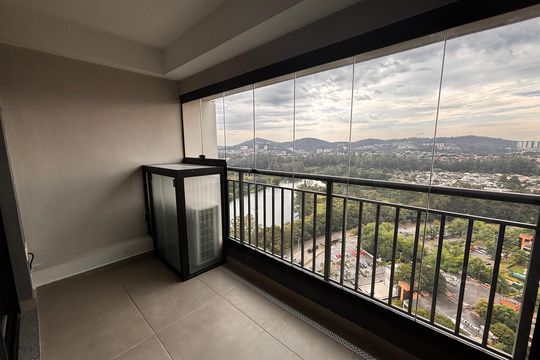 Sacada de apartamento para alugar com 2 quartos, 64m² em Alphaville Empresarial, Barueri