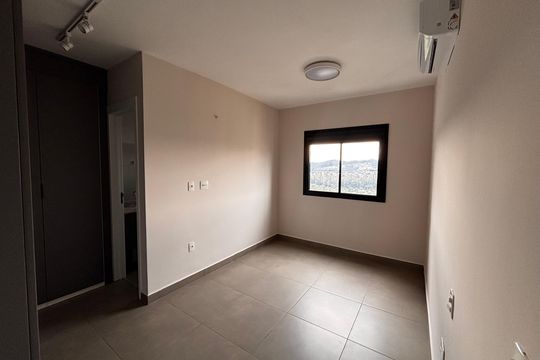 Suíte de apartamento para alugar com 2 quartos, 64m² em Alphaville Empresarial, Barueri