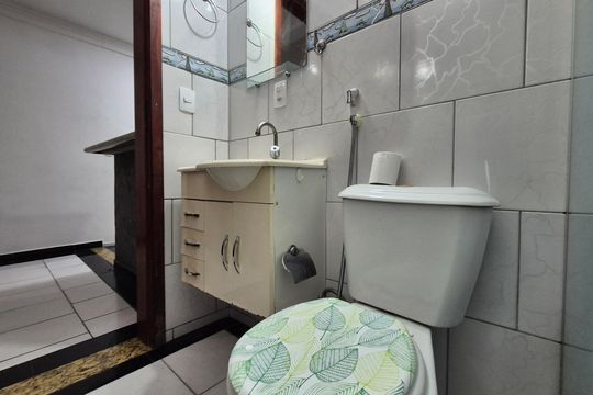 Banheiro de apartamento à venda com 2 quartos, 48m² em Recreio dos Bandeirantes, Rio de Janeiro