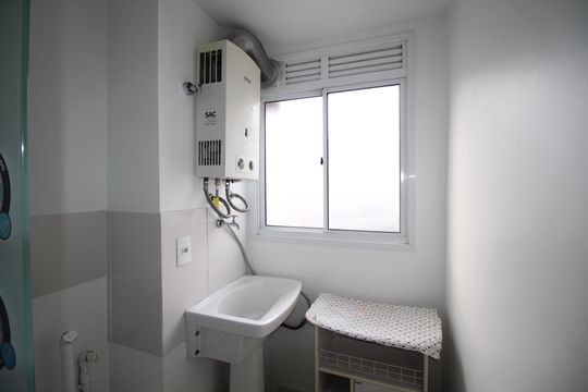 Área de Serviço de apartamento para alugar com 2 quartos, 52m² em Jardim Carvalho, Porto Alegre