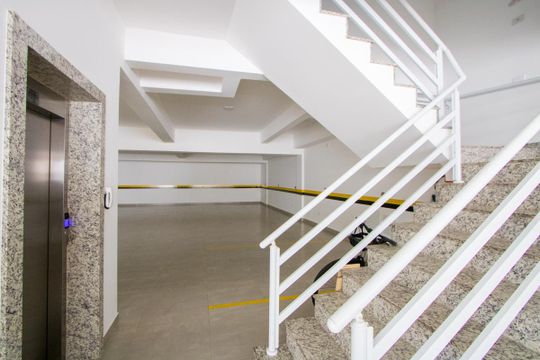 Garagem de apartamento à venda com 2 quartos, 48m² em Vila Pires, Santo André
