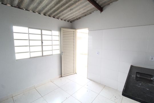 Cozinha Edícula de casa para alugar com 3 quartos, 180m² em Jardim Europa, Uberlândia