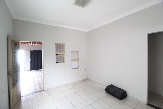 Sala de casa para alugar com 3 quartos, 180m² em Jardim Europa, Uberlândia