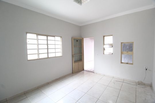 Casa para alugar com 3 quartos, 180m² em Jardim Europa, Uberlândia