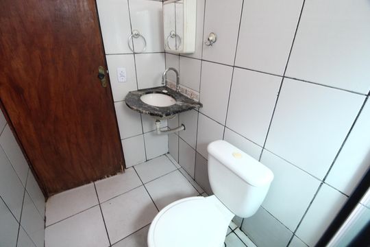 Banheiro Social de casa para alugar com 3 quartos, 180m² em Jardim Europa, Uberlândia