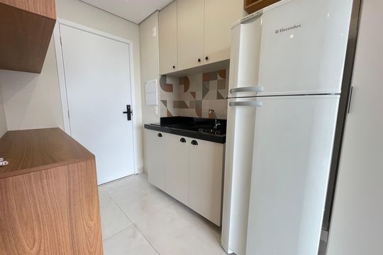 Cozinha de kitnet/studio à venda com 1 quarto, 23m² em Butantã, São Paulo