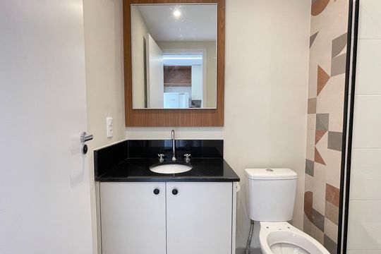 Banheiro de kitnet/studio à venda com 1 quarto, 23m² em Butantã, São Paulo