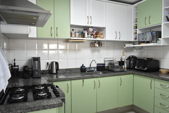 Cozinha de apartamento à venda com 3 quartos, 98m² em Bosque da Saúde, São Paulo