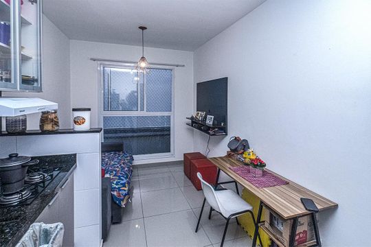 sala e cozinha compartilhadas_3 de apartamento para alugar com 1 quarto, 33m² em Vila Moinho Velho, São Paulo