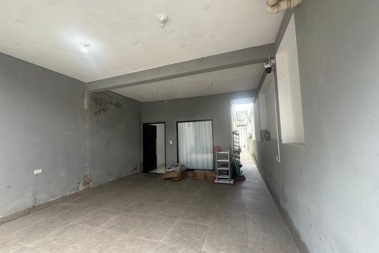 Garagem de casa à venda com 1 quarto, 146m² em Jardim do Líbano, Barueri