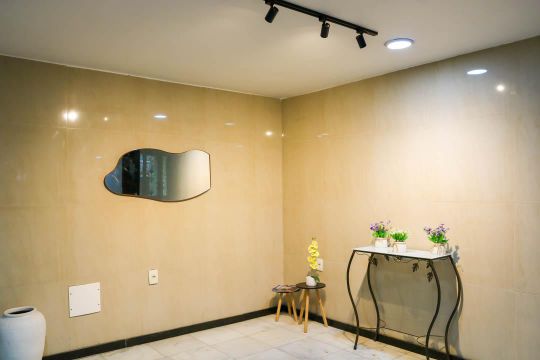 Portaria de apartamento à venda com 2 quartos, 58m² em Cascadura, Rio de Janeiro