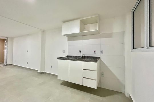 Cozinha de kitnet/studio para alugar com 1 quarto, 30m² em Jabaquara, São Paulo
