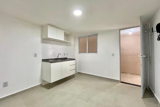 Cozinha de kitnet/studio para alugar com 1 quarto, 30m² em Jabaquara, São Paulo