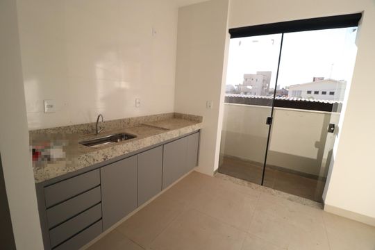 Cozinha de apartamento para alugar com 2 quartos, 58m² em Santa Mônica, Uberlândia