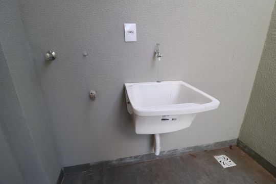 Área de Serviço de apartamento para alugar com 2 quartos, 58m² em Santa Mônica, Uberlândia