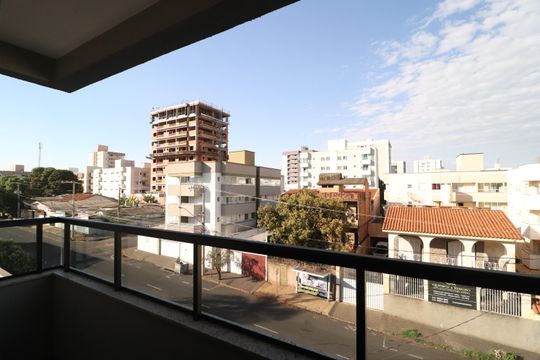 Sacada de apartamento para alugar com 2 quartos, 58m² em Santa Mônica, Uberlândia