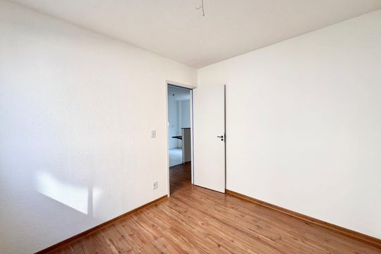 Quarto 2 de apartamento para alugar com 2 quartos, 48m² em Caiapos, Contagem