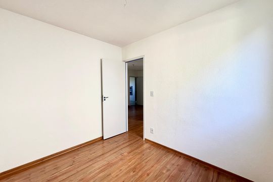 Quarto 1 de apartamento para alugar com 2 quartos, 48m² em Caiapos, Contagem