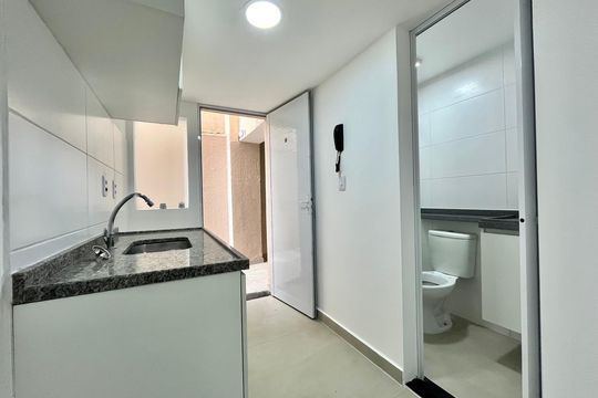 Cozinha de kitnet/studio para alugar com 1 quarto, 30m² em Jabaquara, São Paulo