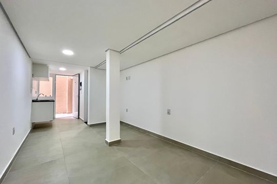 Sala/Quarto de kitnet/studio para alugar com 1 quarto, 30m² em Jabaquara, São Paulo