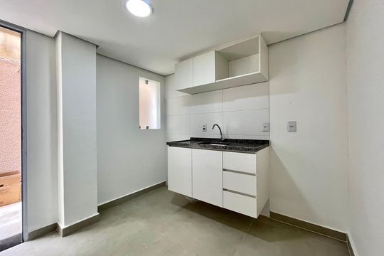 Cozinha de apartamento para alugar com 1 quarto, 30m² em Jabaquara, São Paulo